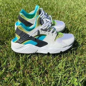 Nike Women Huarache